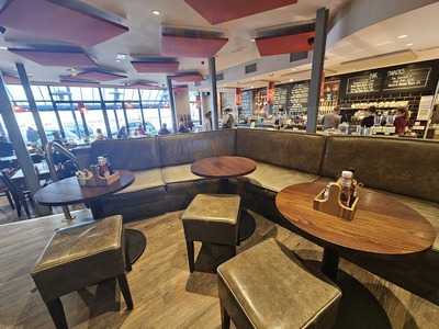 The Alex Cafe Bar & Brasserie