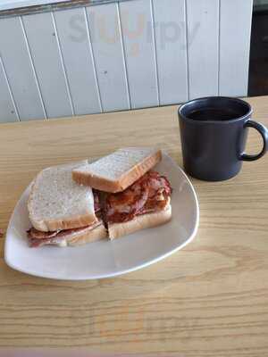 Roedean Cafe & Miniature Golf Course