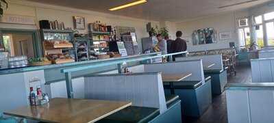 Roedean Cafe & Miniature Golf Course