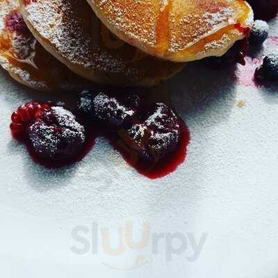 The Boys' Cafe And Eatery