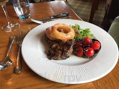 Restaurant At Fox & Hounds Country Inn