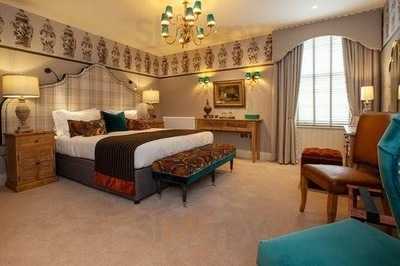 Restaurant At Fox & Hounds Country Inn