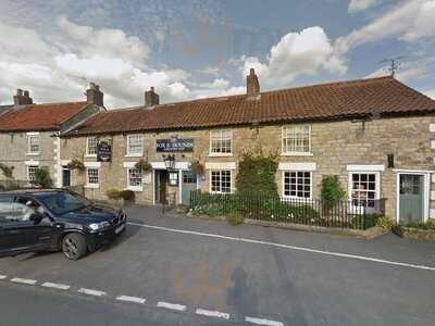 Restaurant At Fox & Hounds Country Inn