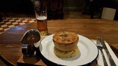 The Town Hall Tavern