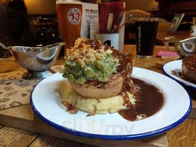 The Town Hall Tavern