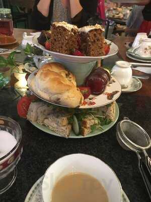 Storybooks Tearoom & Milkshake Bar