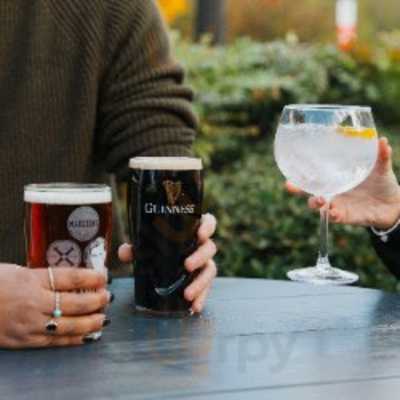 Blackweir Tavern Cardiff