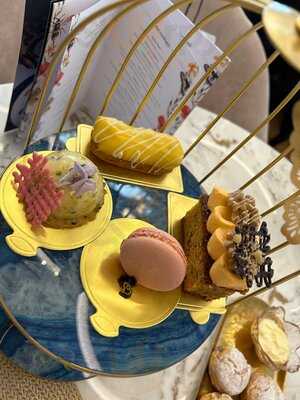 Noel's Bar And Restaurant