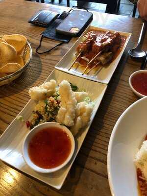 Zen Noodle Bar - Photo 8