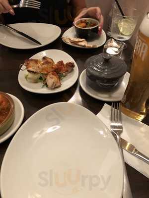 Sakara Bar & Restaurant