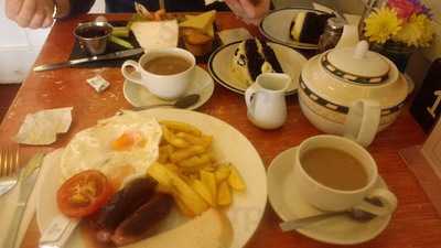 Cafe Britannia