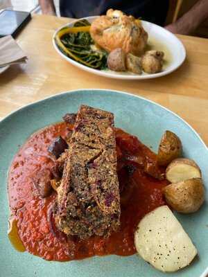 River Green Restaurant