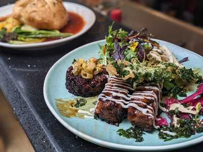 River Green Restaurant