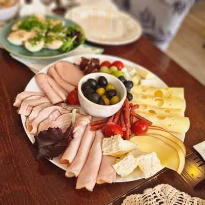 Mannequin Cafe C.i.c.