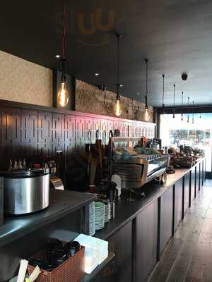 200 Degrees Coffee Shop