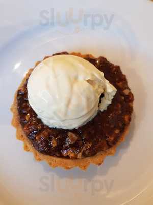 Arts Cafe Bar & Restaurant