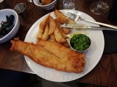 Arts Cafe Bar & Restaurant