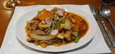 Pintoh; Authentic Thai Cuisine