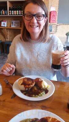 The Pie & Bottle Shop