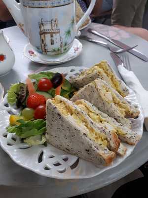 Ila's Little Tea Shoppe