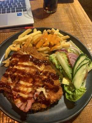 The Old Hare And Hounds