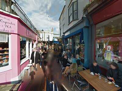 Brass Monkey Ice Cream - Photo 7