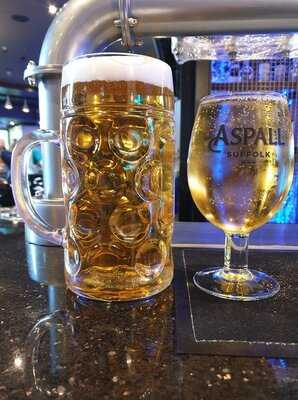 Shark Club Gastro Bar