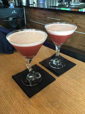 Shark Club Gastro Bar