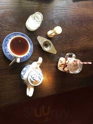 Mad Hatters Coffee & Cakes