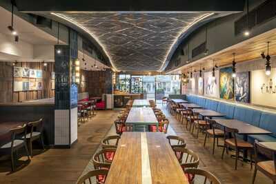 Nando's Cardiff - Mermaid Quay