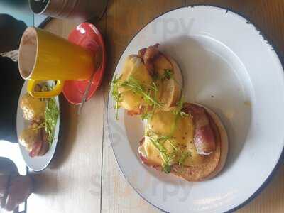 Starling Independent Bar Cafe Kitchen