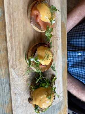 Starling Independent Bar Cafe Kitchen