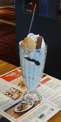 Forest Park Table Table