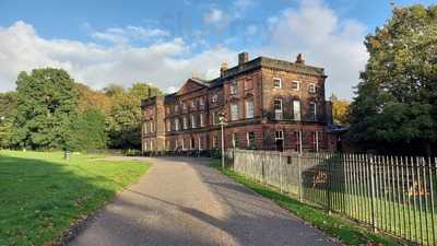 Allerton Hall - Dining & Carvery