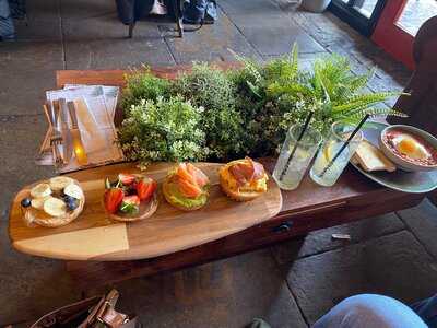 Peaberry Coffee House & Kitchen