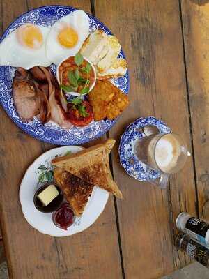 Painters Cafe - Sudbury