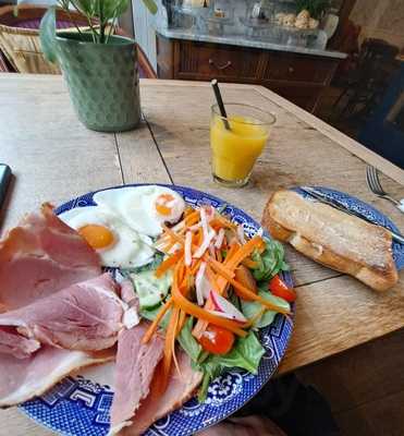 Painters Cafe - Sudbury