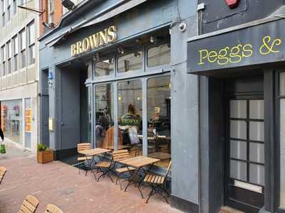 Browns Brasserie & Bar