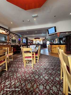 Cabbage Hall Bar And Grill