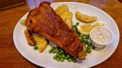 Cabbage Hall Bar And Grill