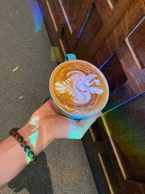 200 Degrees Coffee Shop