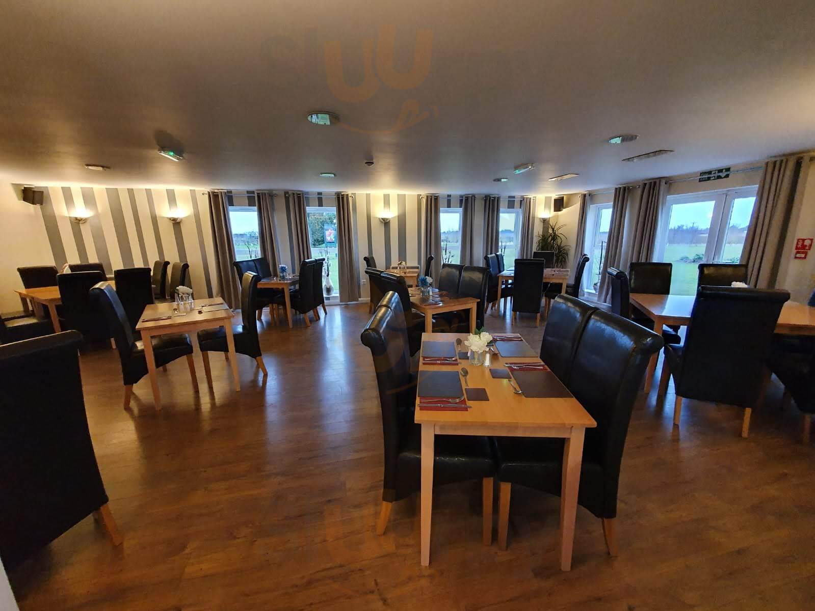 Nineteen Restaurant & Bar