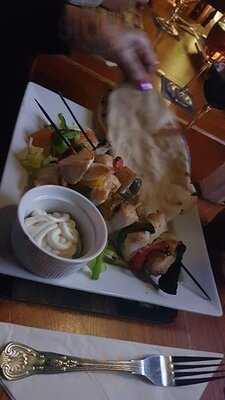 Kingfisher Bar And Restaurant