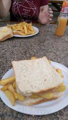 Winkles At The Ferry