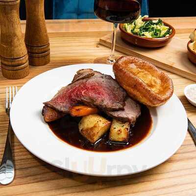 The Wine Room Mapperley