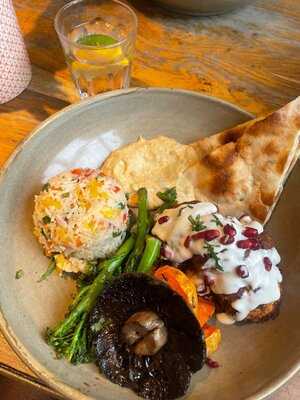 The Elephant Pub And Bakehouse