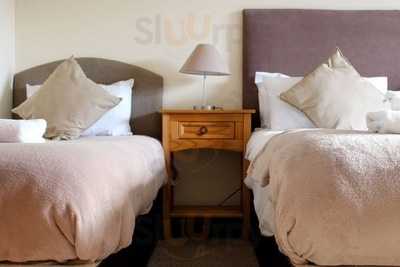 The Ham And Cheese Inn