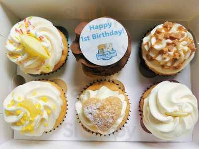 Teacups And Cupcakes