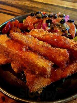 Gringo's Restaurant - Photo 7