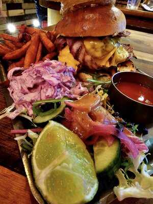 Gringo's Restaurant - Photo 8